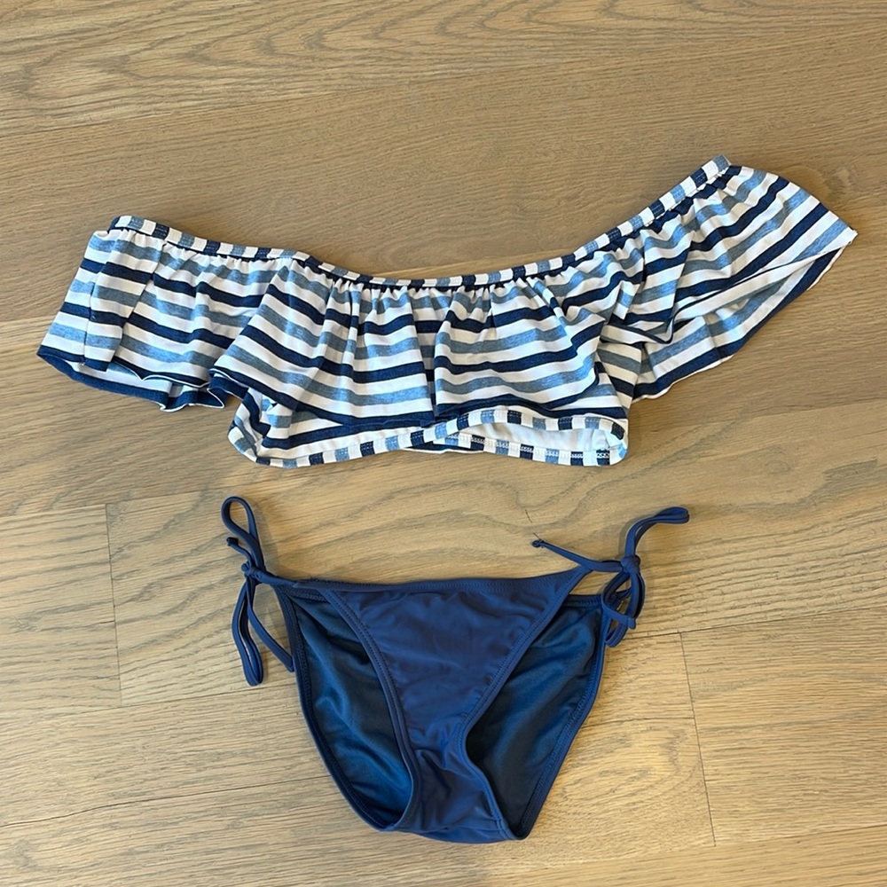 Splendid bikini top size medium excellent condition target bikini bottom xs